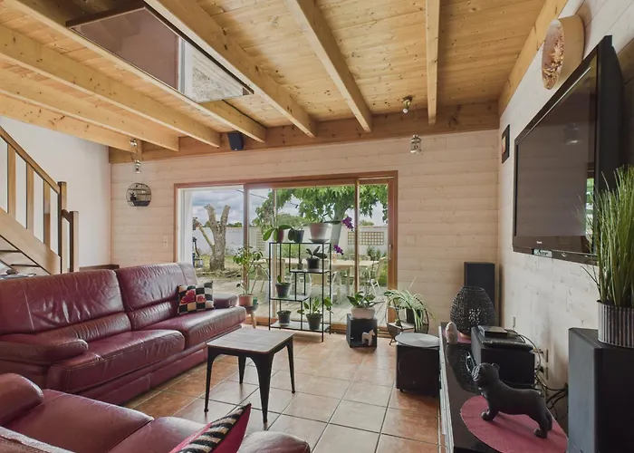 Belle Et Spacieuse Maison Au Calme Pour 8 *