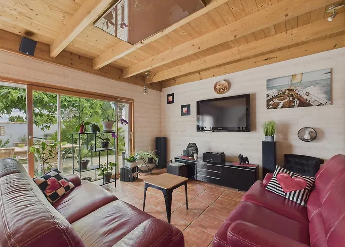 Belle Et Spacieuse Maison Au Calme Pour 8 Casa de Férias