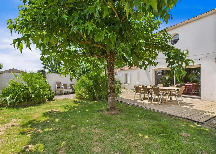 Casa de Férias Belle Et Spacieuse Maison Au Calme Pour 8