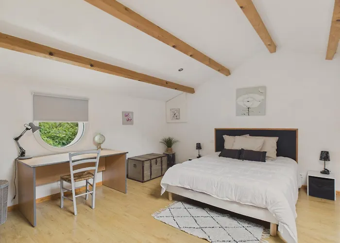 Belle Et Spacieuse Maison Au Calme Pour 8 Casa de Férias *